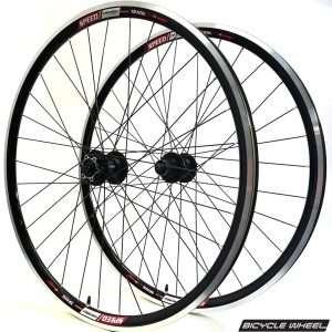 peed Tuned X-Path wheel set. Featuring a 135mm rear spacing and 700c profile, these durable wheels are built for city streets and gravel paths.