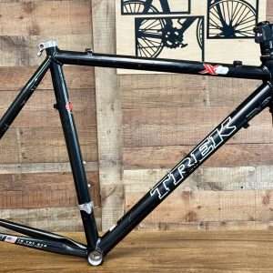 2007 Trek XO 1 (58cm). This legendary Alpha Black Aluminum cyclocross bike is perfect for gravel paths, winter commuting, or classic CX racing.